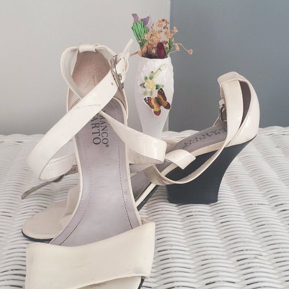 Franco Sarto Size 6M White Patent Sandal w/Criss-Cross Ankle Adjustable Strap - Picture 1 of 2